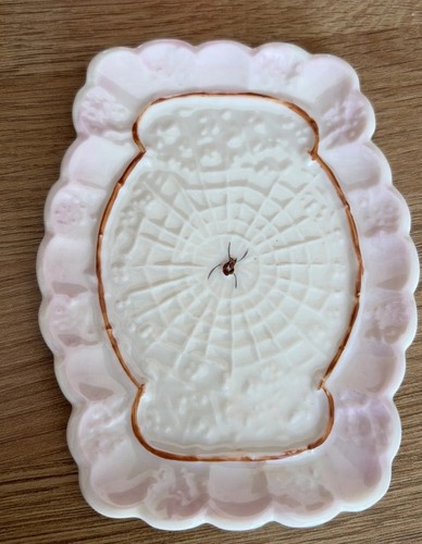 Belleek ireland pin tray - ireland,