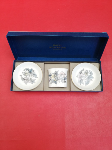 Royal worcester pin dish x - dish,