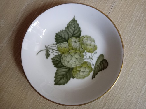Vintage royal worcester fine - royal,