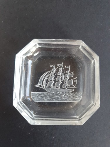 Deco hoffman intaglio glass - hoffman,