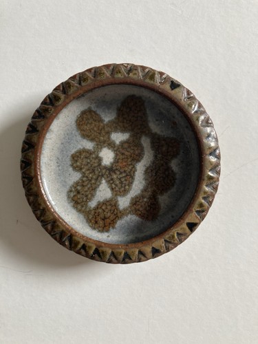 Godshill studio pottery - godshill, pin
