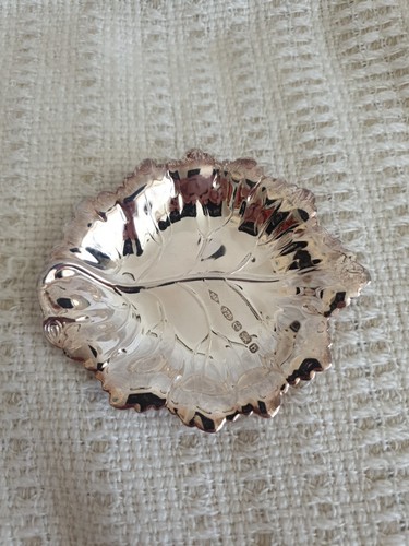 Silver leaf form pin dish - silver,